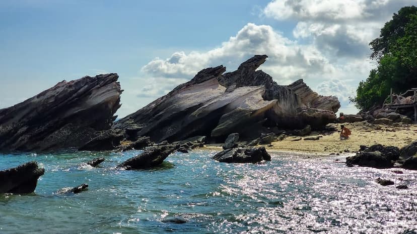 Khai Nai Island