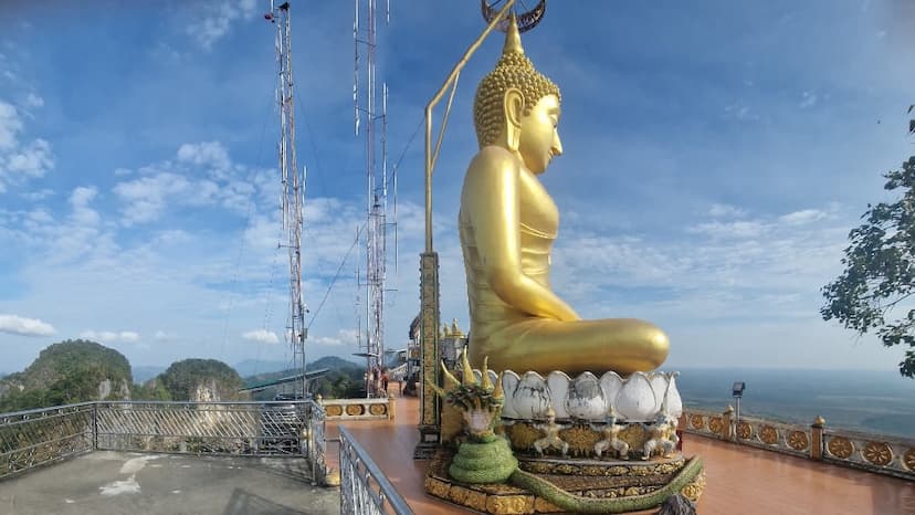 Wat Tham Suea